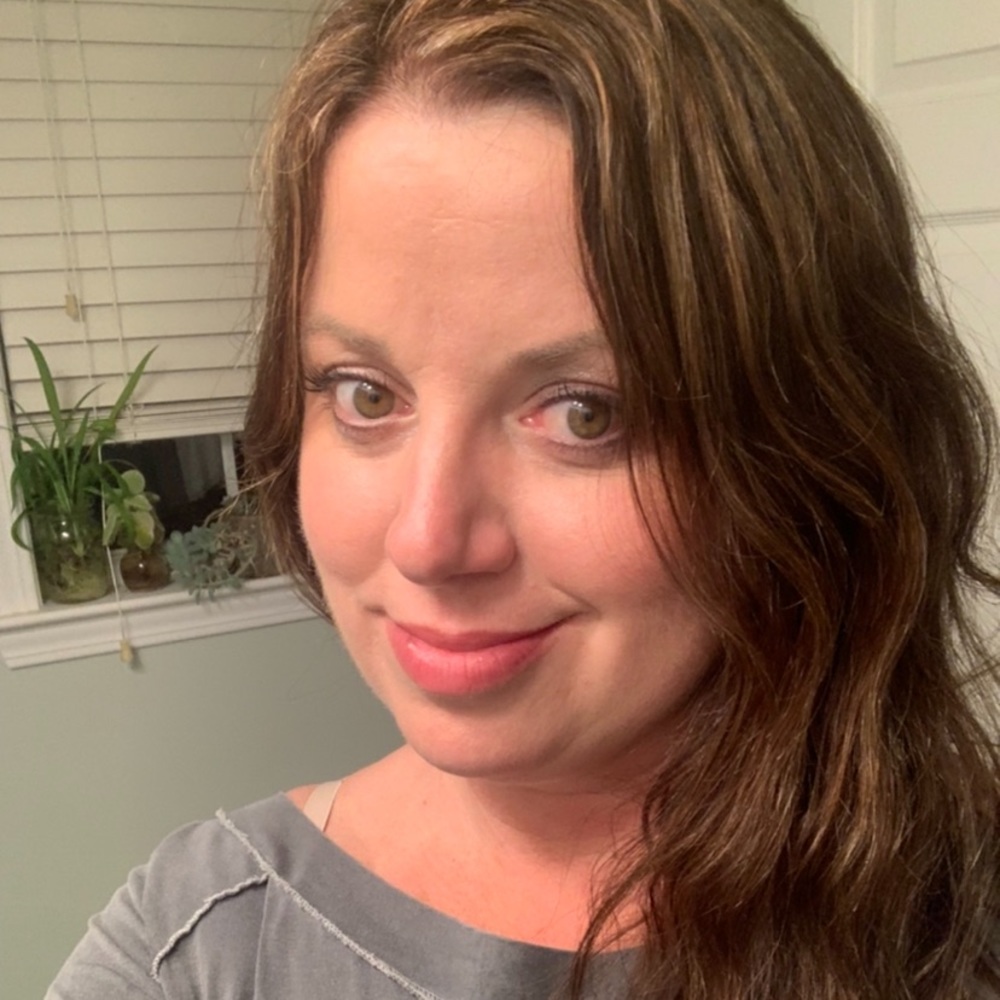 Meet your Posher, Casey